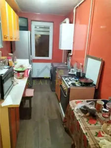 Apartament 3 camere decomandat zona Grivitei - foto 2