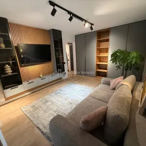 3 camere decomandat - 2 bai  - Tineretului - Bucuresti