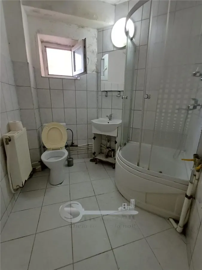 Apartament 3 camere Nicolina /Cug , 70 MP, etaj intermediar - foto 19