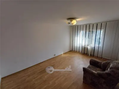 Apartament 3 camere Nicolina /Cug , 70 MP, etaj intermediar - foto 9