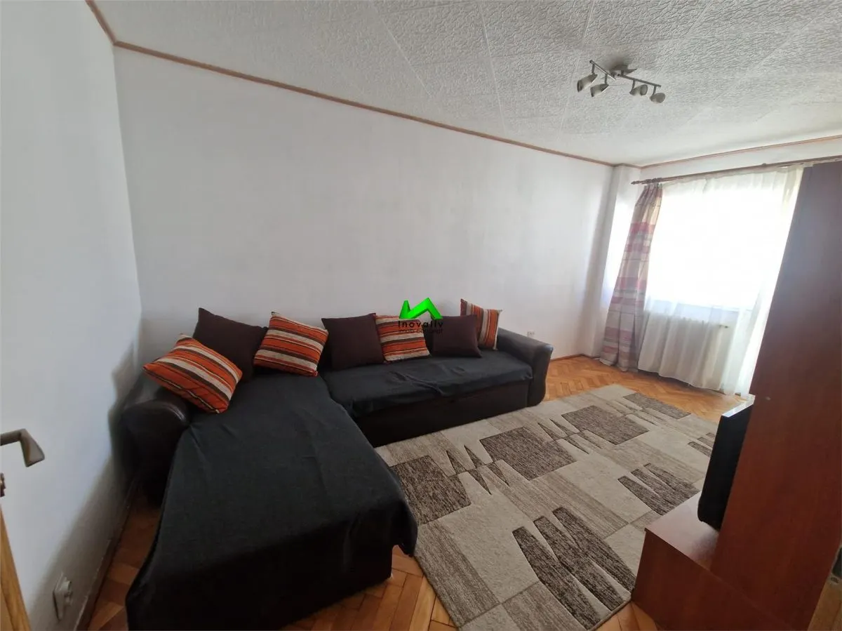 Apartament de vanzare 2 camere decomandate  Sibiu Hipodrom 3 - foto 1