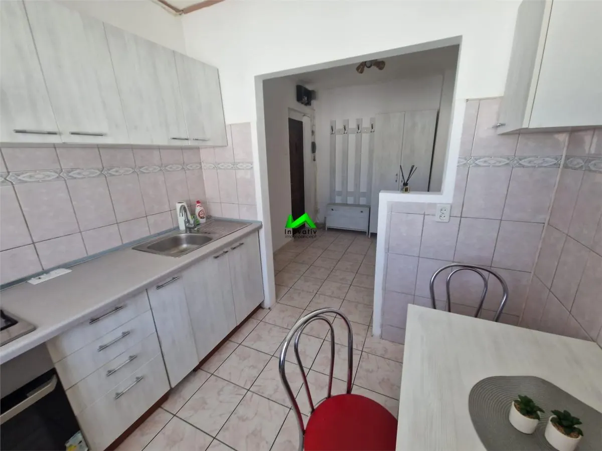 Apartament de vanzare 2 camere decomandate  Sibiu Hipodrom 3 - foto 8