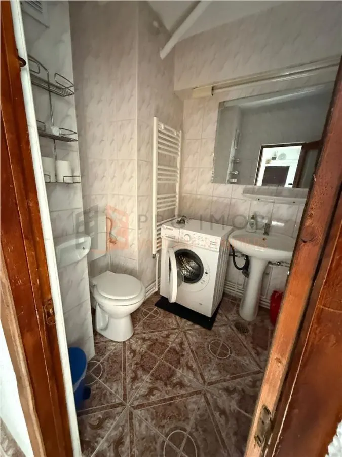 Apartament 3 camere cf 1  decomandat zona Ultracentral - foto 5