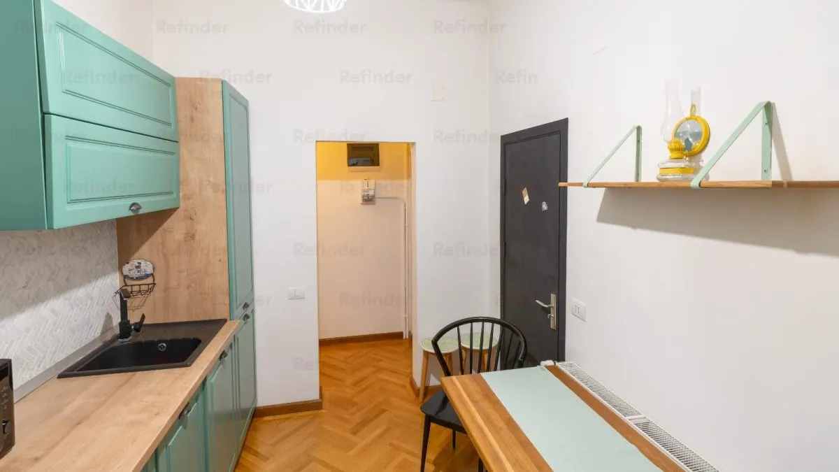 Vanzare apartament 80 mp | Popa Nan | vila superba P+1E | parter | intrare separata | renovat | amenajat | - foto 3