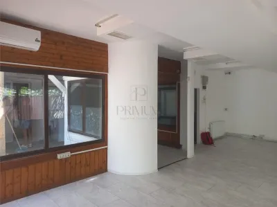 Spatiu comercial - zona excelenta - centrala proprie - trifazic - trafic pietonal - foto 5
