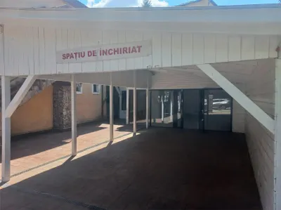 Spatiu comercial - zona excelenta - centrala proprie - trifazic - trafic pietonal - foto 6