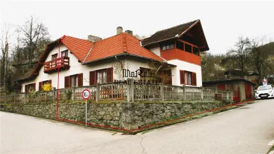 REPOZITIONARE PRET! Jumatate duplex in Criscior, Hunedoara - foto 5