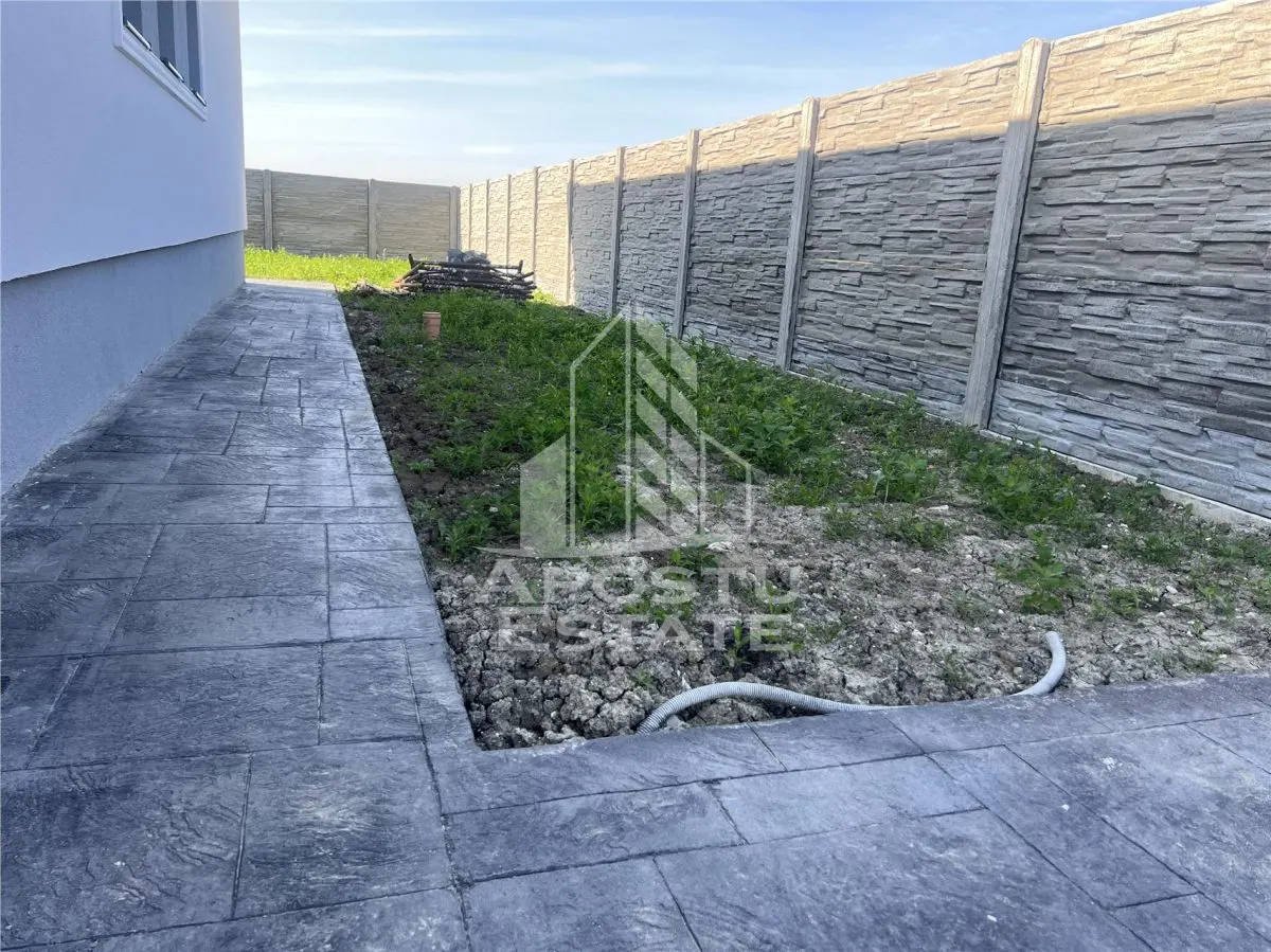 Casa individuala cu 4 camere, teren de 500mp, in Sacalaz - foto 13
