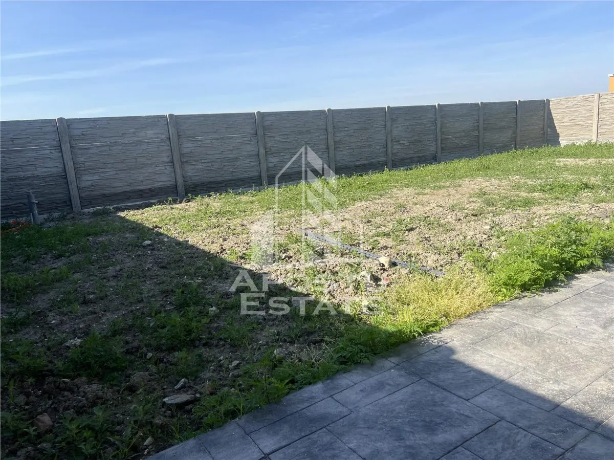Casa individuala cu 4 camere, teren de 500mp, in Sacalaz - foto 14
