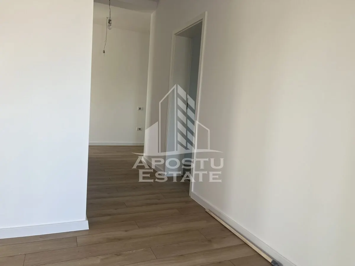 Casa individuala cu 4 camere, teren de 500mp, in Sacalaz - foto 9