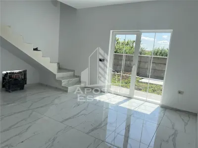 Duplex P+ E, cu 3 camere, in Sanandrei - Sanandrei