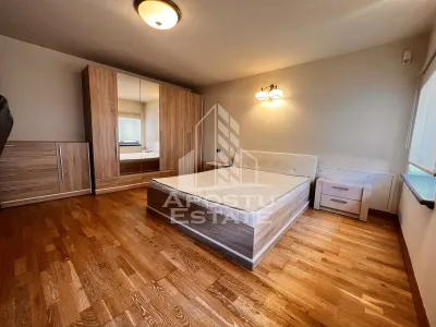 Apartament cu 3 camere pe 2 nivele, etajul 2, Piata Unirii - foto 4