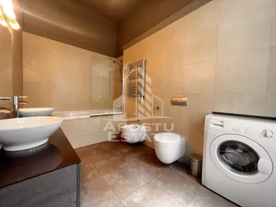 Apartament cu 3 camere pe 2 nivele, etajul 2, Piata Unirii - foto 10