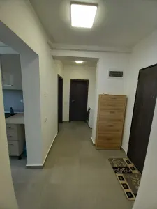 Apartament cu 2 camere, terasa generoasa, parcare privata, Tractorul, Brașov - foto 4