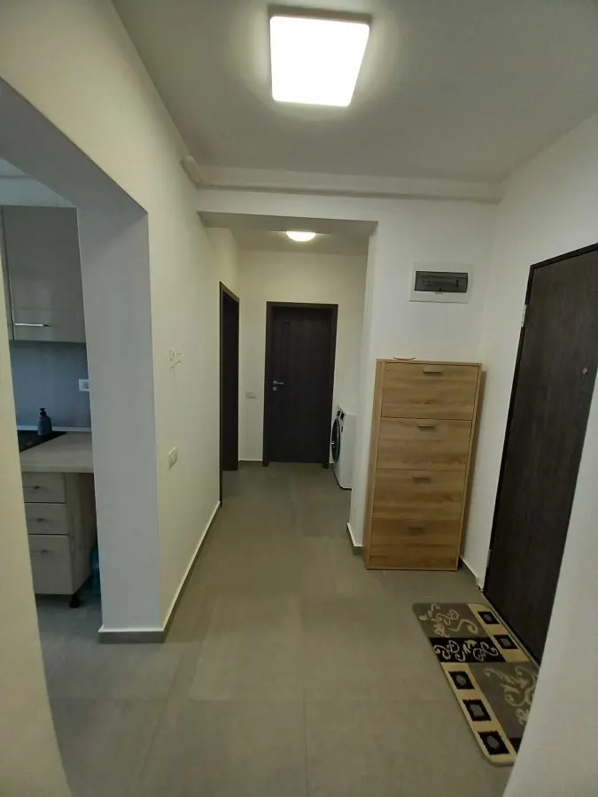 Apartament cu 2 camere, terasa generoasa, parcare privata, Tractorul, Brașov - foto 4