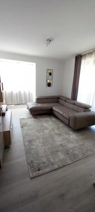 Apartament cu 2 camere, terasa generoasa, parcare privata, Tractorul, Brașov - foto 7