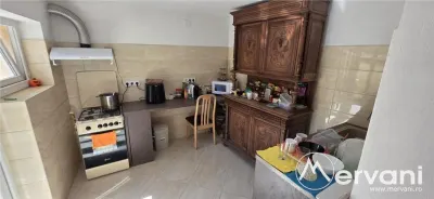 Casa cu 4 camere de vanzare in Campina - foto 3