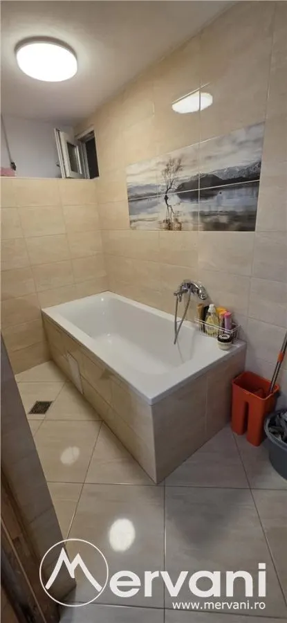 Casa cu 4 camere de vanzare in Campina - foto 8
