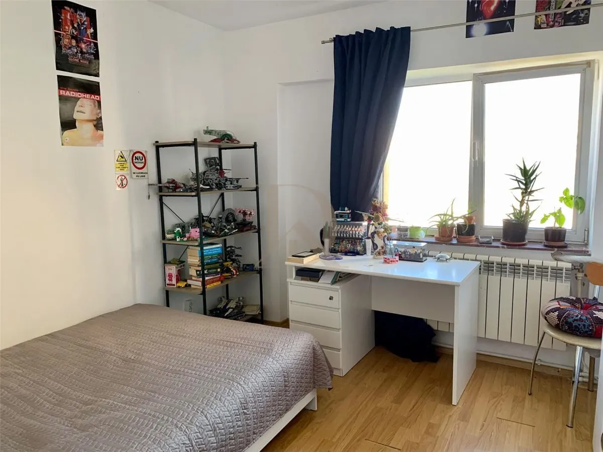 Centru Civic - A Panu , 3 camere ,  70mp , eliberare rapida - foto 4