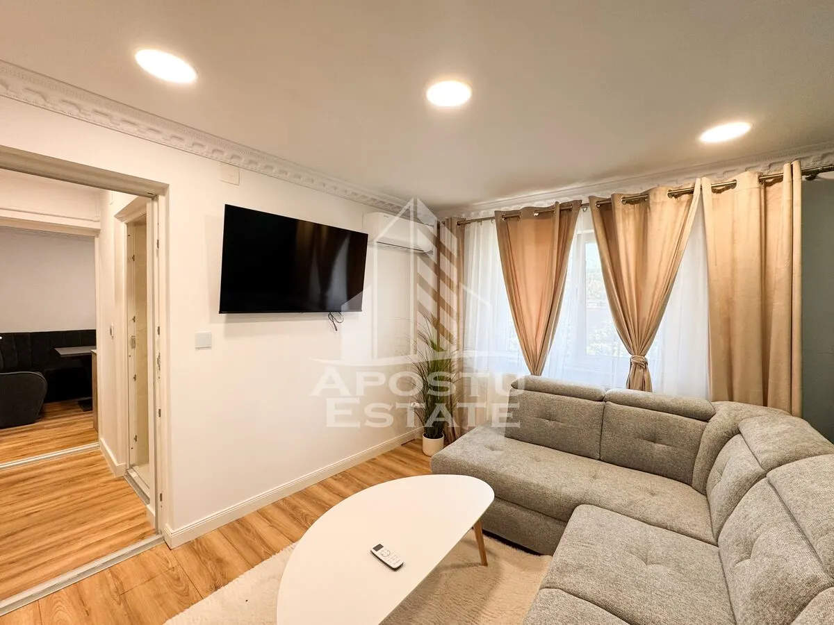 Aparatament 2 camere, finisat lux, terasa, zona case OM din Hunedoara - foto 1