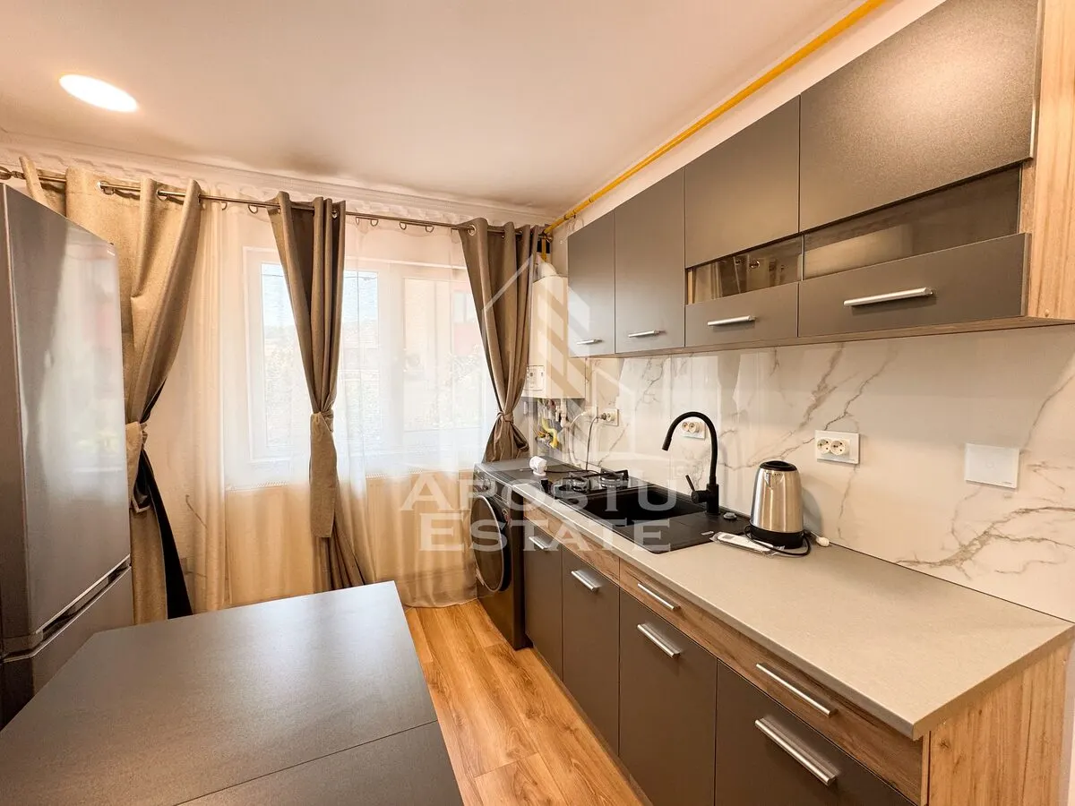 Aparatament 2 camere, finisat lux, terasa, zona case OM din Hunedoara - foto 3