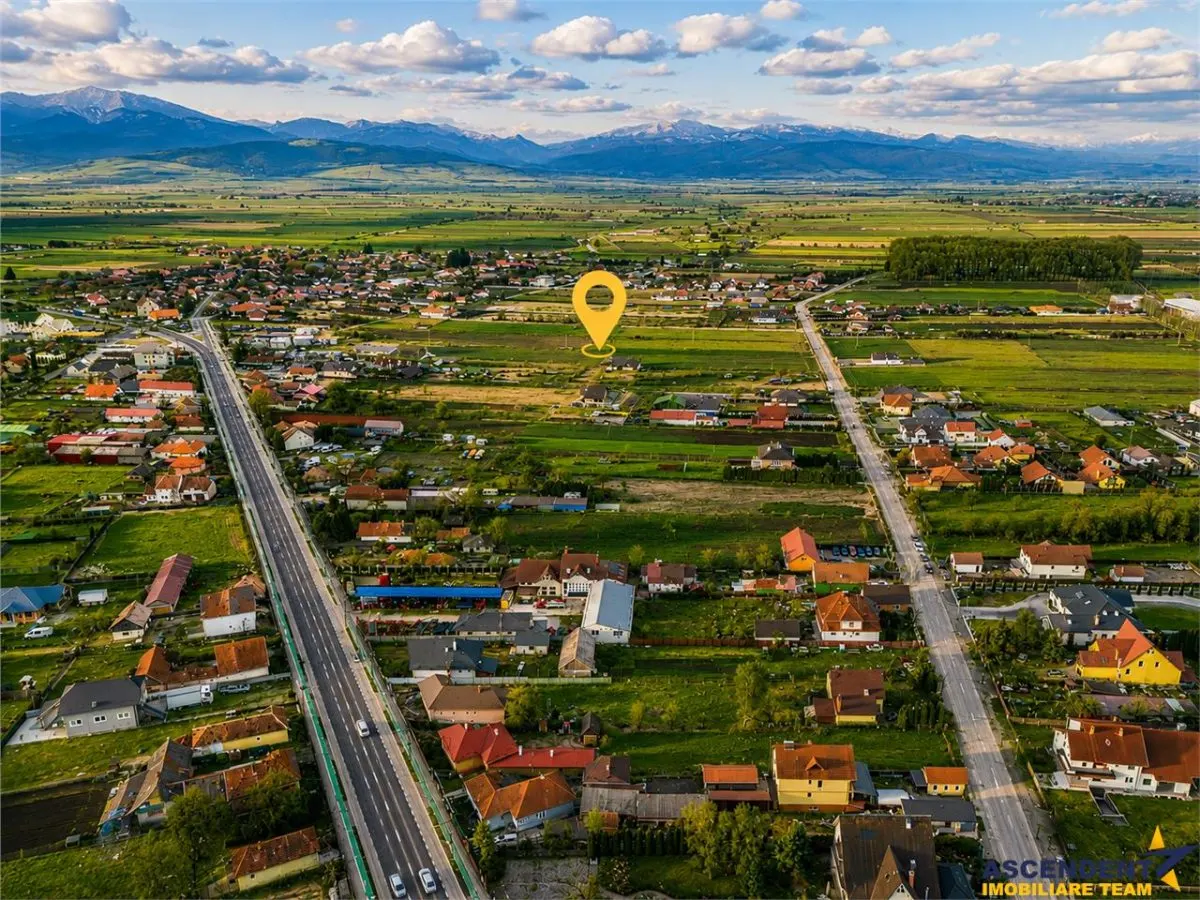 FILM! Terenuri intravilane de 680mp de vanzare, cu utilitati, Targu Secuiesc - foto 1