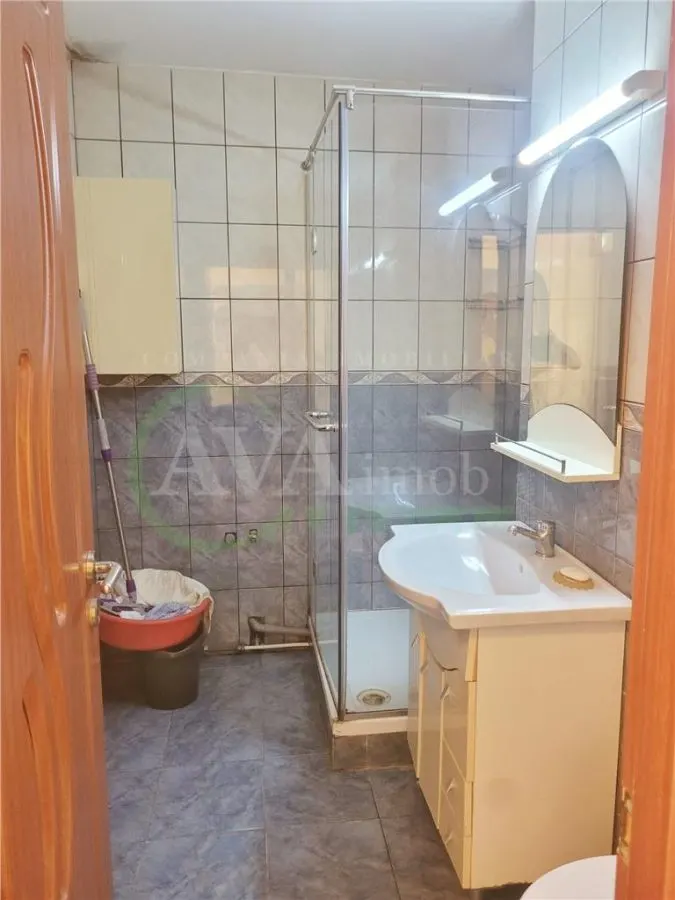 Apartament 2 decomandate, cu centrala, zona Nord - foto 8
