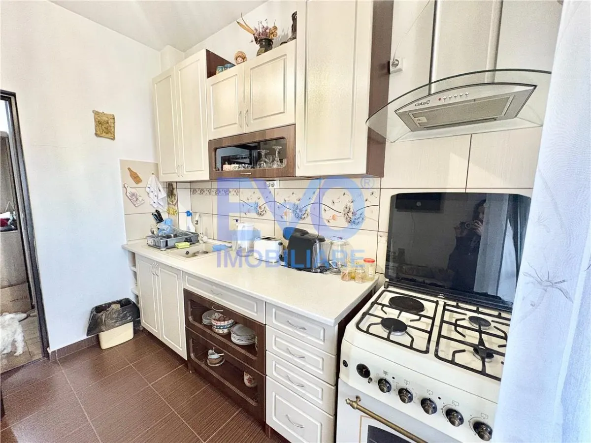 Apartament 3 camere, decomandat, balcon, Valea Lupului, Iasi - foto 2