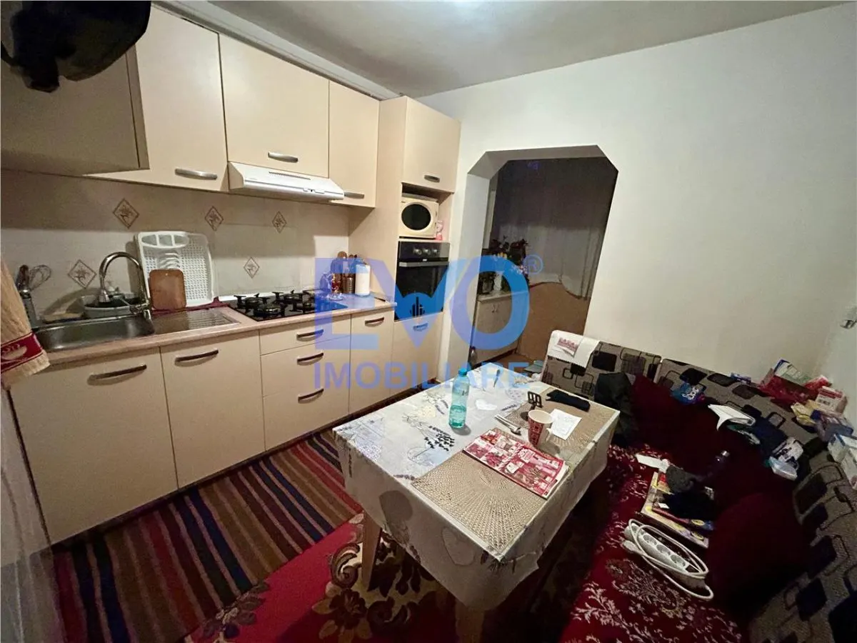 APARTAMENT 3 CAMERE,  MOBILAT SI UTILAT, FRUMOASA - foto 1