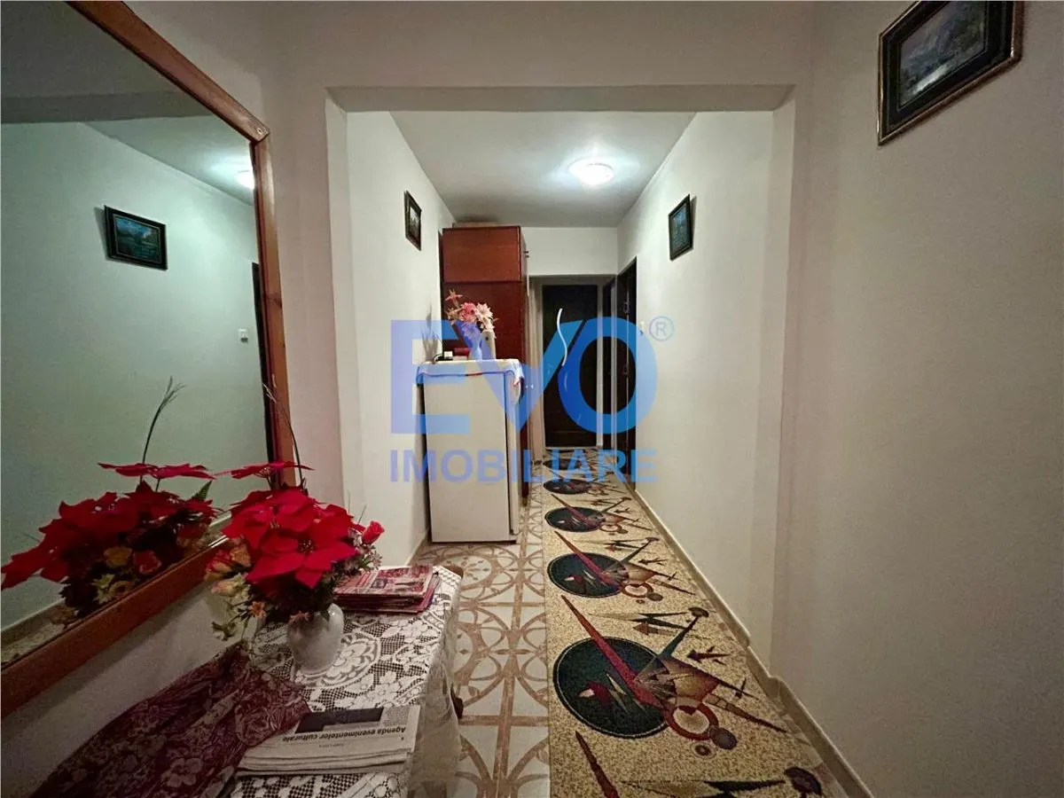 APARTAMENT 3 CAMERE,  MOBILAT SI UTILAT, FRUMOASA - foto 6