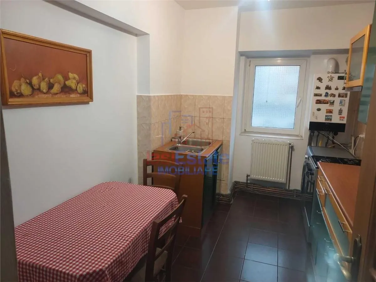 Apartament cu 3 camere, 69 mp, decomandat, etaj 2 - zona Pacurari - foto 5