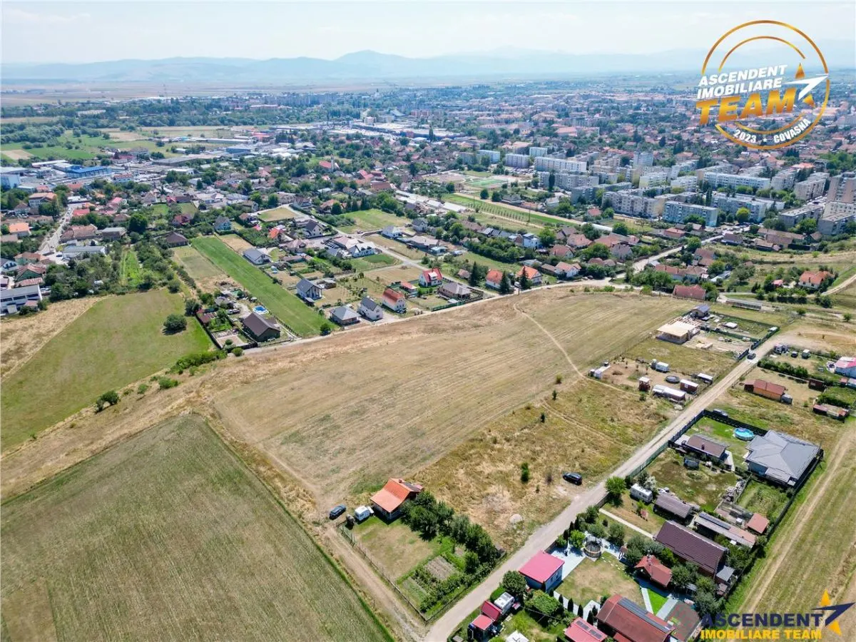 Teren extravilan recomandat si pentru case de vacante, investitie, Sfantu Gheorghe - foto 3