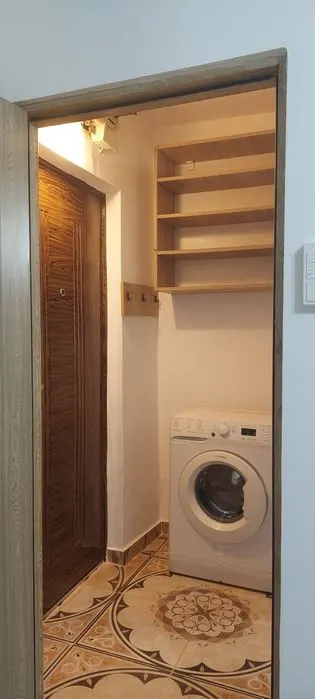 Garsoniera in bloc de apartamente  Podu Ros liceul Emil Racovita - foto 5
