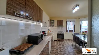Casa De Vanzare , Alba Iulia, Zona Schit | 227 mp utili | 520 mp teren | - Alba Iulia