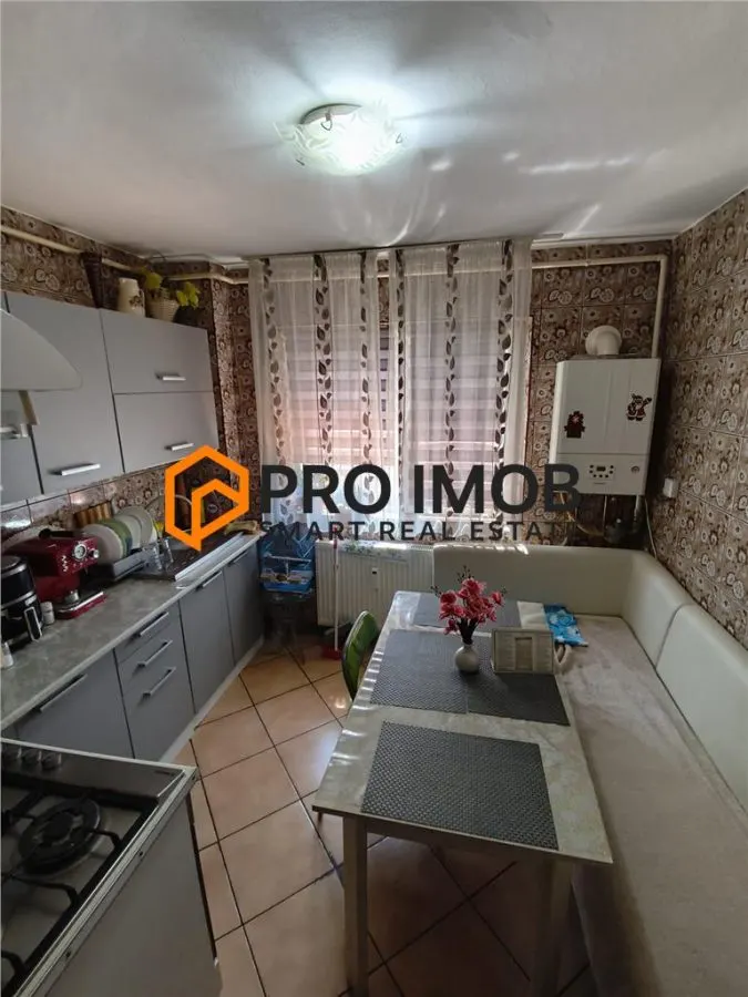 Apartament 2 camere cf 1 semidecomandat zona Unirii Sud - foto 2