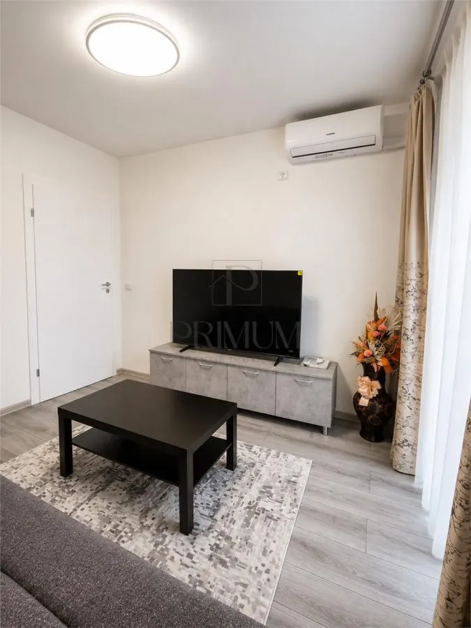 Apartament 3 camere Calea Aradului Prima inchiriere  71 mp + terasa Parcare subterana - foto 2