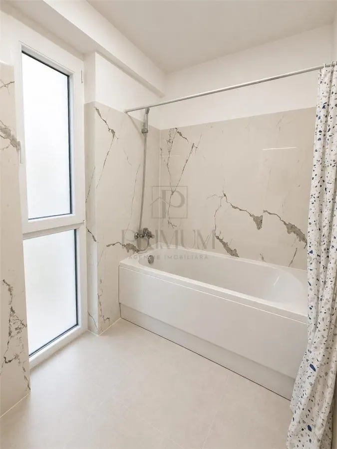 Apartament 3 camere Calea Aradului Prima inchiriere  71 mp + terasa Parcare subterana - foto 3
