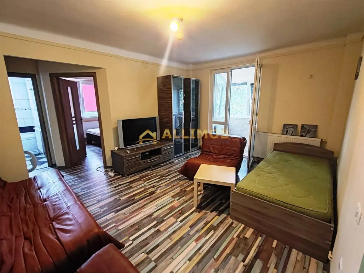 Apartament 2 camere in Ploiesti, zona ultracentrala - foto 4