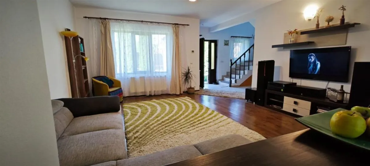 Vila individuala 5 camere Lunca Cetatuii--650 EURO - foto 1