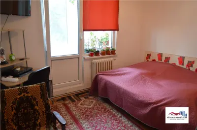 Ap. 3 Camere si 2 Bai cu Garaj de Vanzare Zona Corina - foto 5