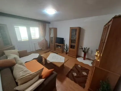 Apartament 2camere decomandat etaj 2 Racadau - Brasov