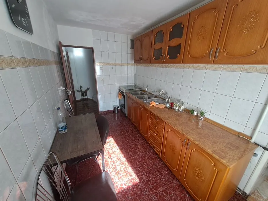 Apartament 2camere decomandat etaj 2 Racadau - foto 5