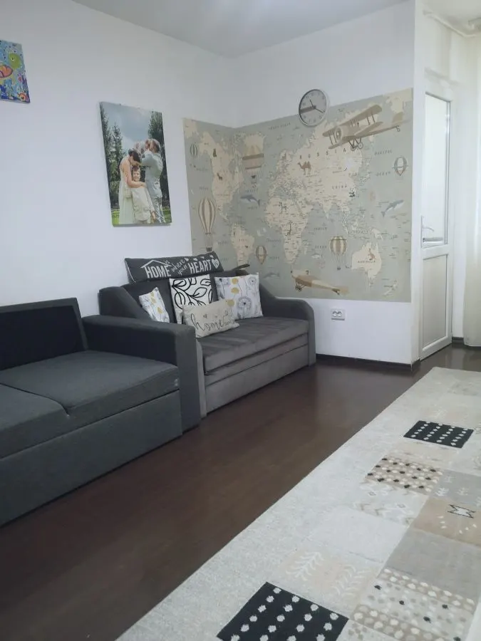 Garsoniera renovata, mobilata zona Astra - foto 1