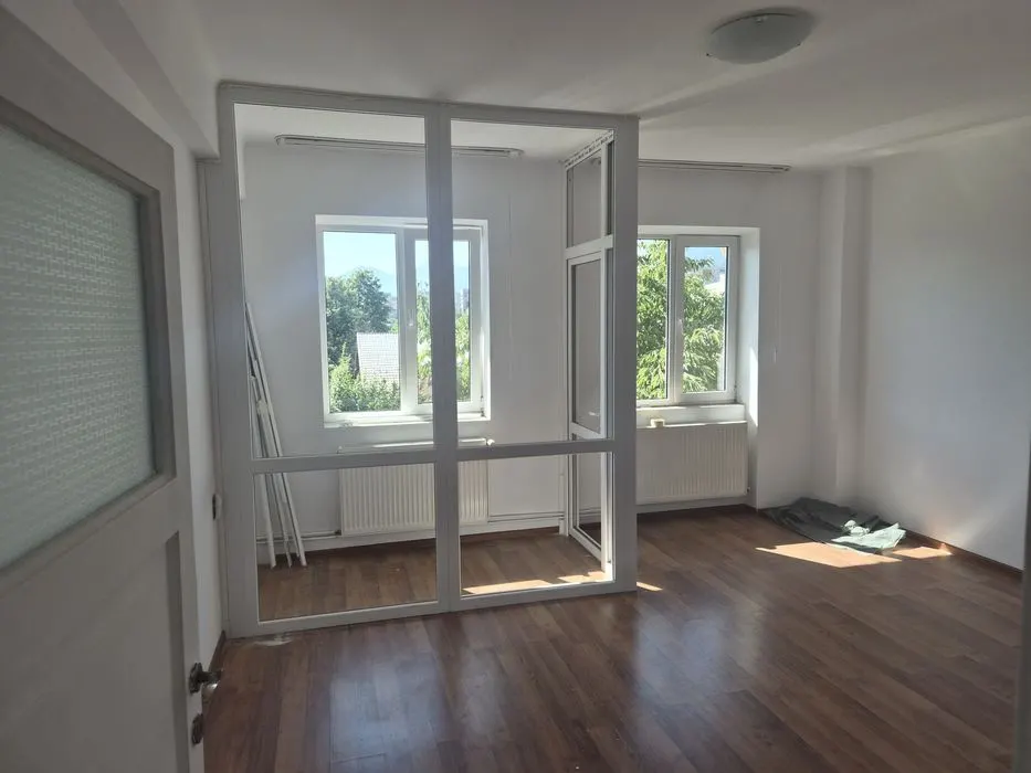 Apartament decomandat, 2 camere Centrul Civic - foto 6