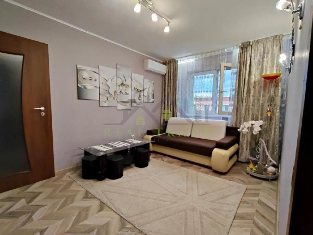 Apartament 3 camere  Cartier Florilor - foto 1