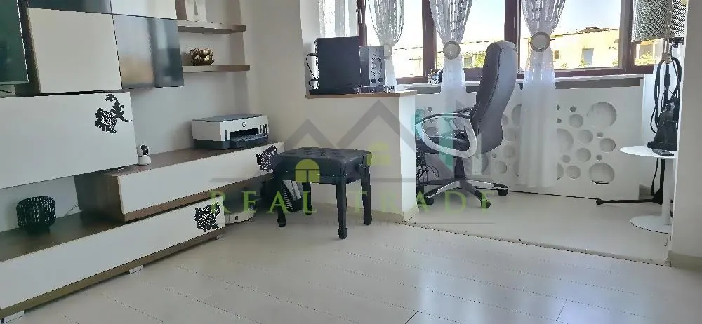 Apartament 2 camere, mobilat zona Astra- Piata - foto 7