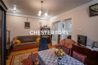 Vila 9 camere Piata Iancului, 3 minute metrou,  teren in proprietate - Bucuresti