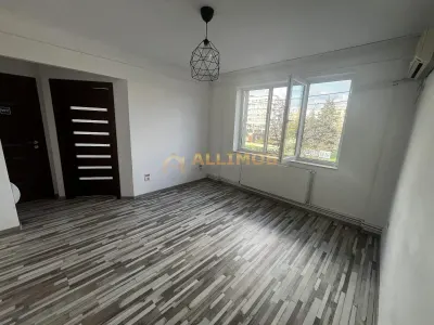 Apartament 3 camere nemobilat, in Ploiesti, zona ultracentrala - foto 3