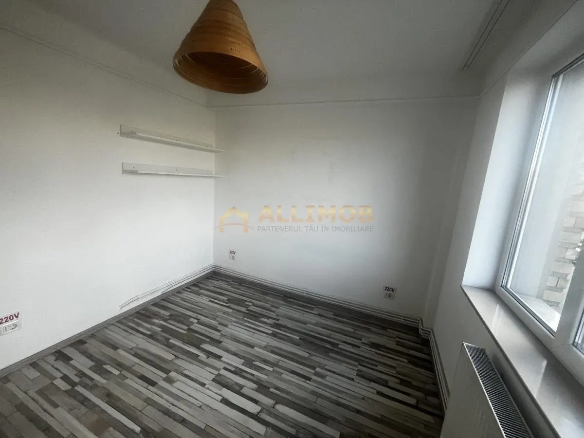 Apartament 3 camere nemobilat, in Ploiesti, zona ultracentrala - foto 4