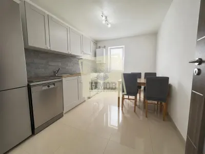 Apartament 3 camere terasa balcon si parcare zona Selimbar - foto 2
